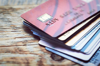 Отличия дебетовой карты от кредитной? Подробнее о банковских картах.